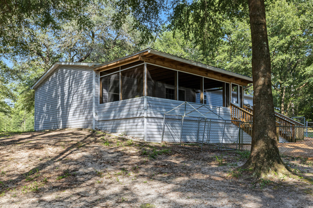 NO RECORDED SUBDIVISION - Residential