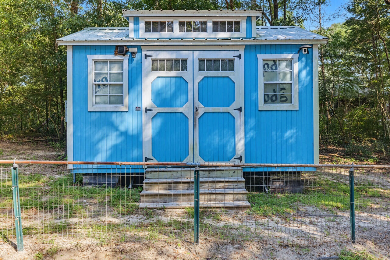 NO RECORDED SUBDIVISION - Residential
