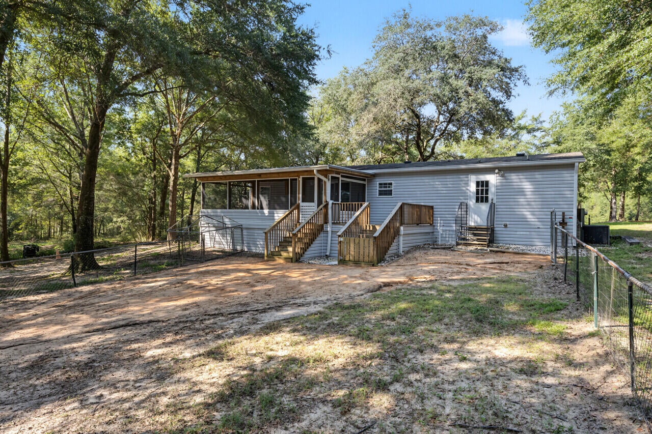 NO RECORDED SUBDIVISION - Residential