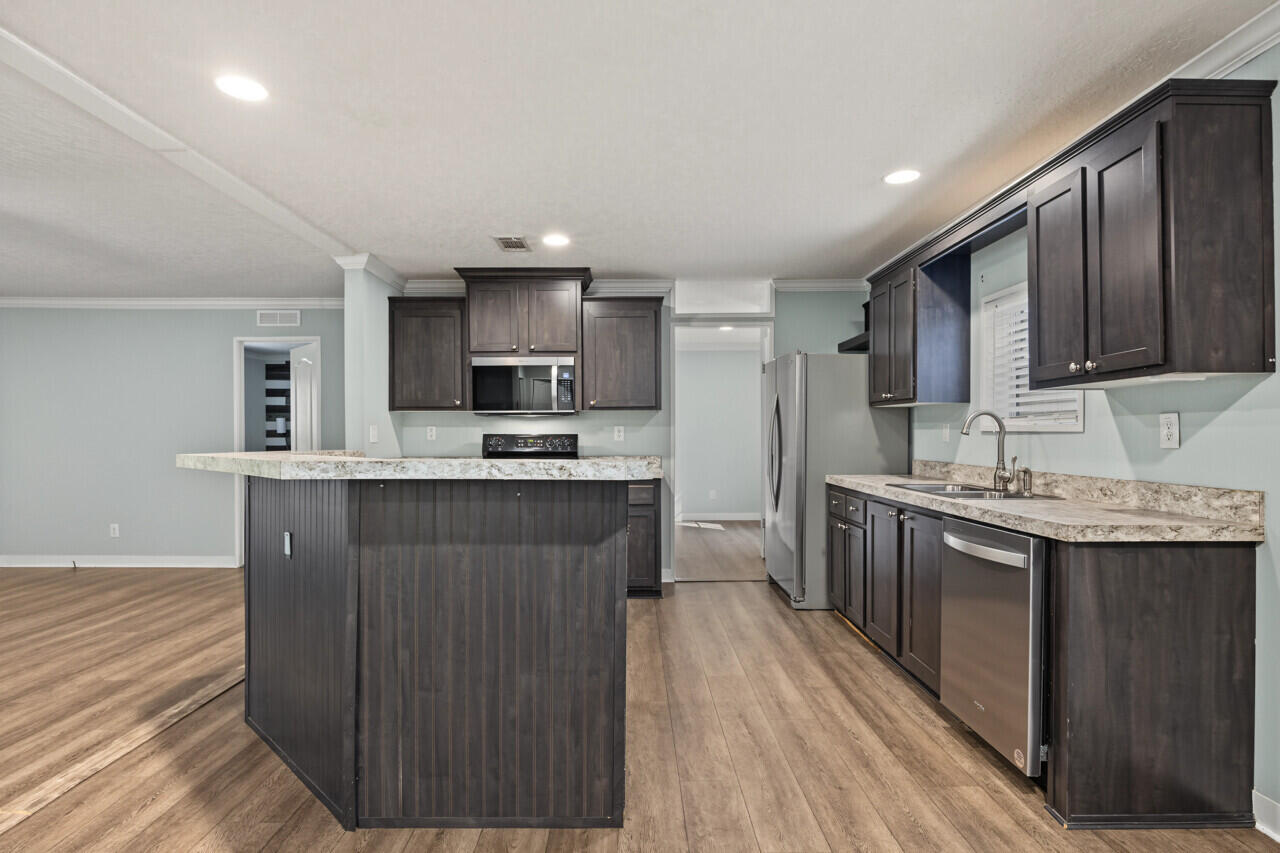 NO RECORDED SUBDIVISION - Residential