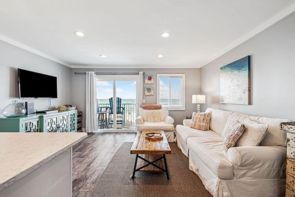 LEEWARD CONDO 2 - Residential