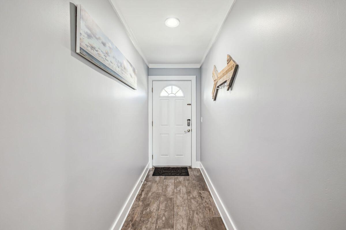 LEEWARD CONDO 2 - Residential