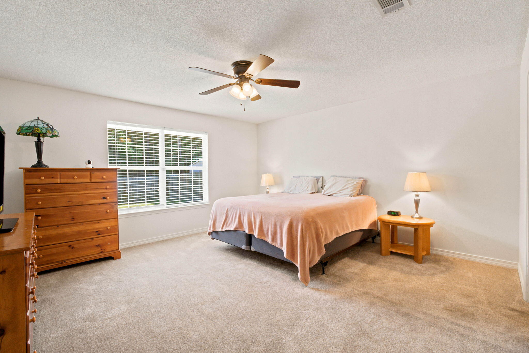 LILLIAN WOODS - Residential