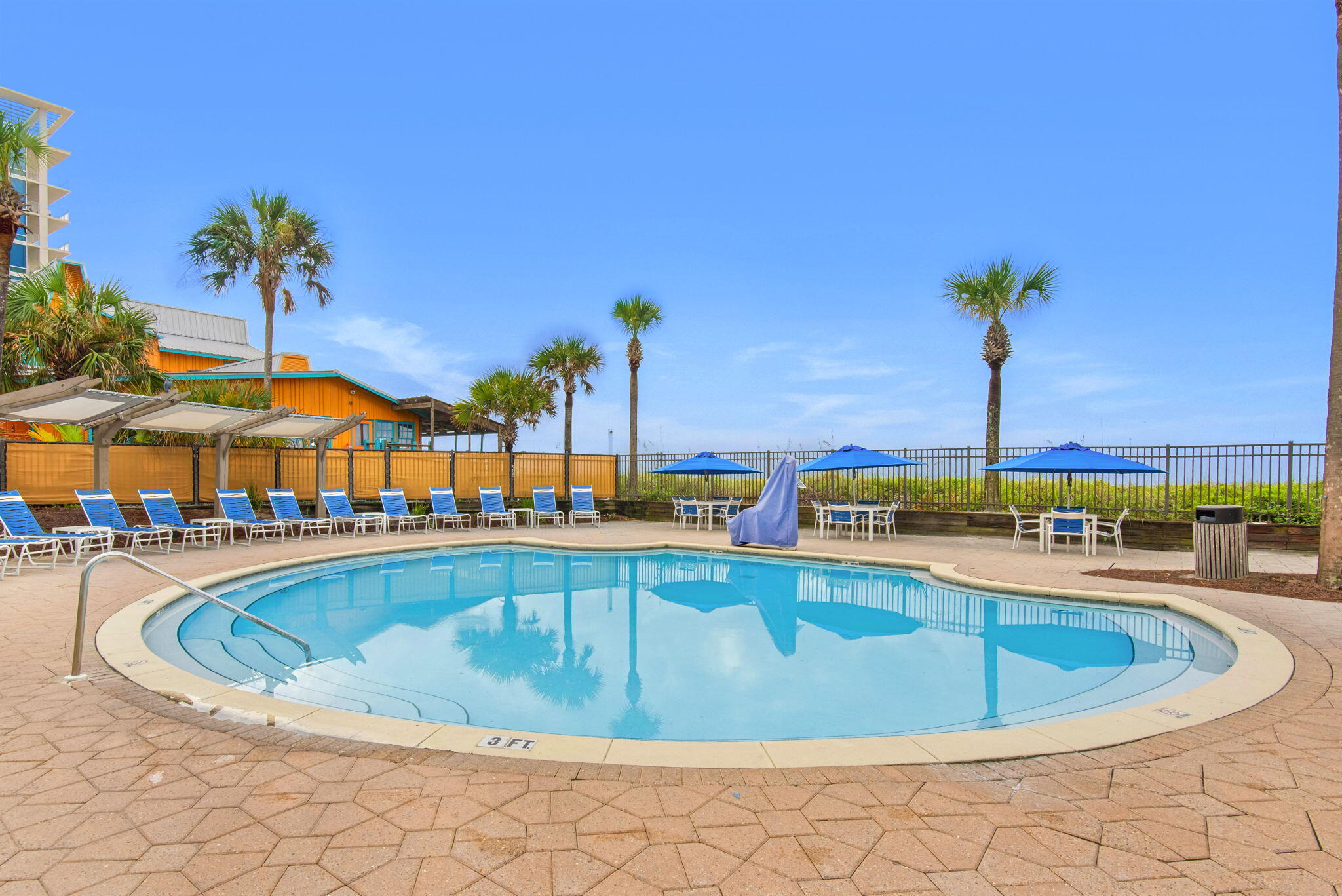 STERLING SHORES - Residential