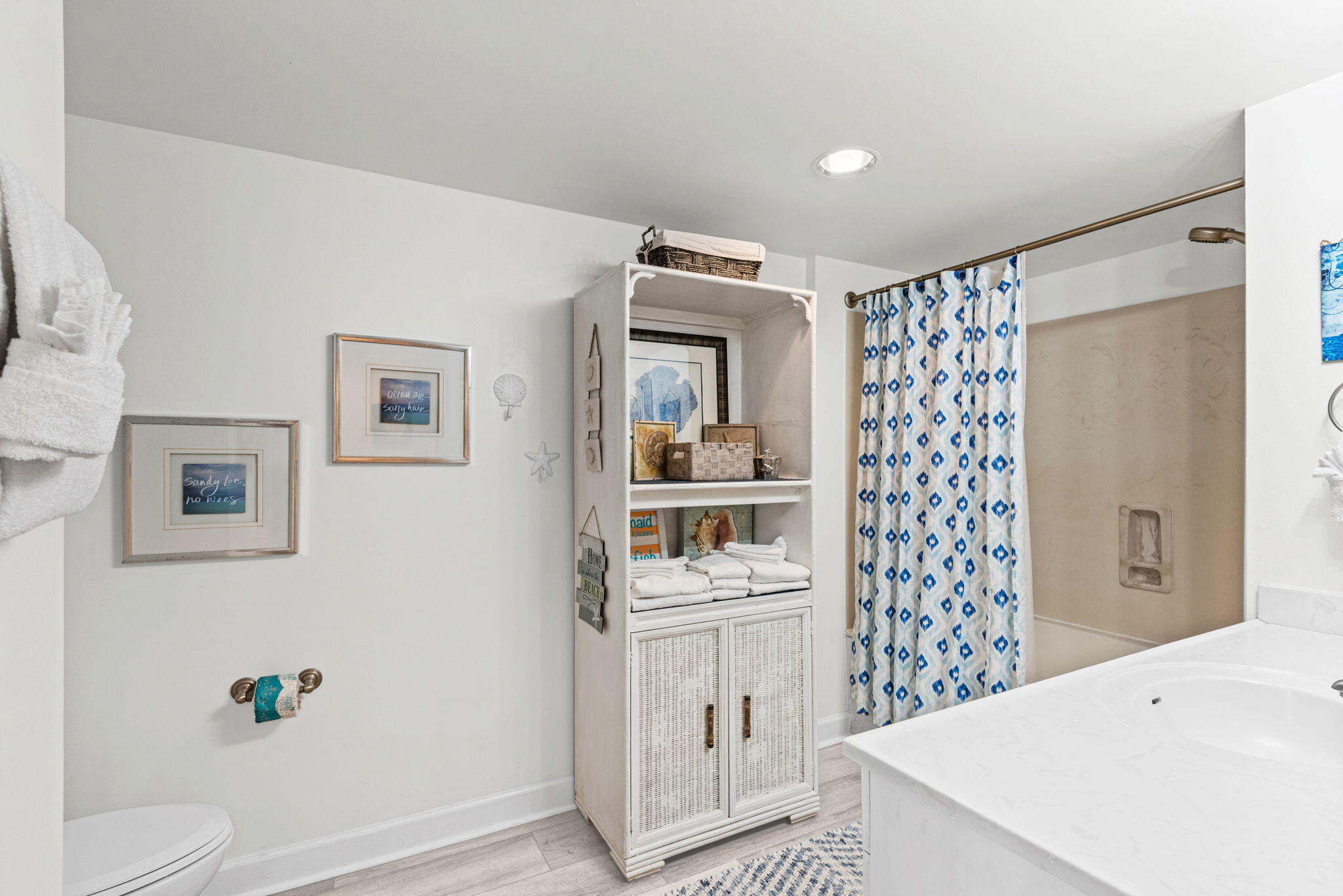 STERLING SHORES - Residential