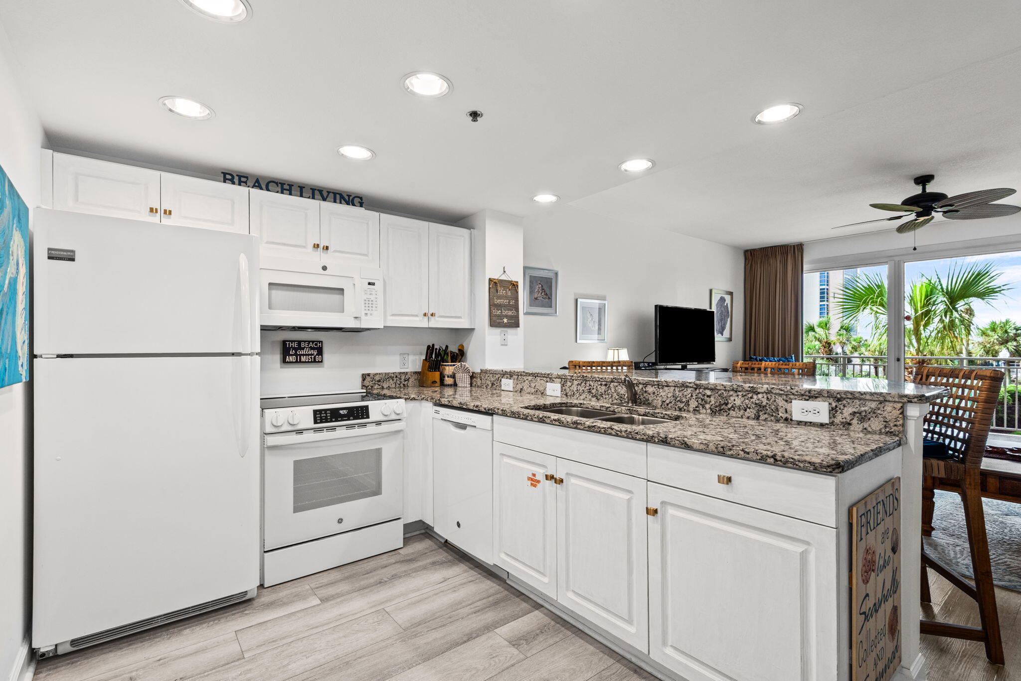 STERLING SHORES - Residential