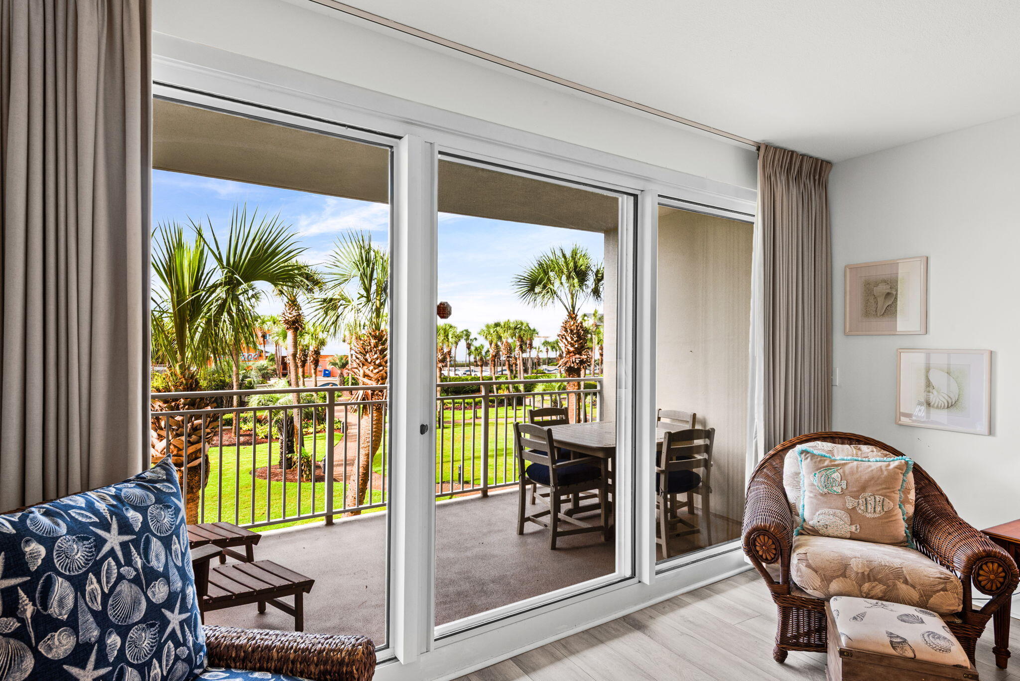 STERLING SHORES - Residential