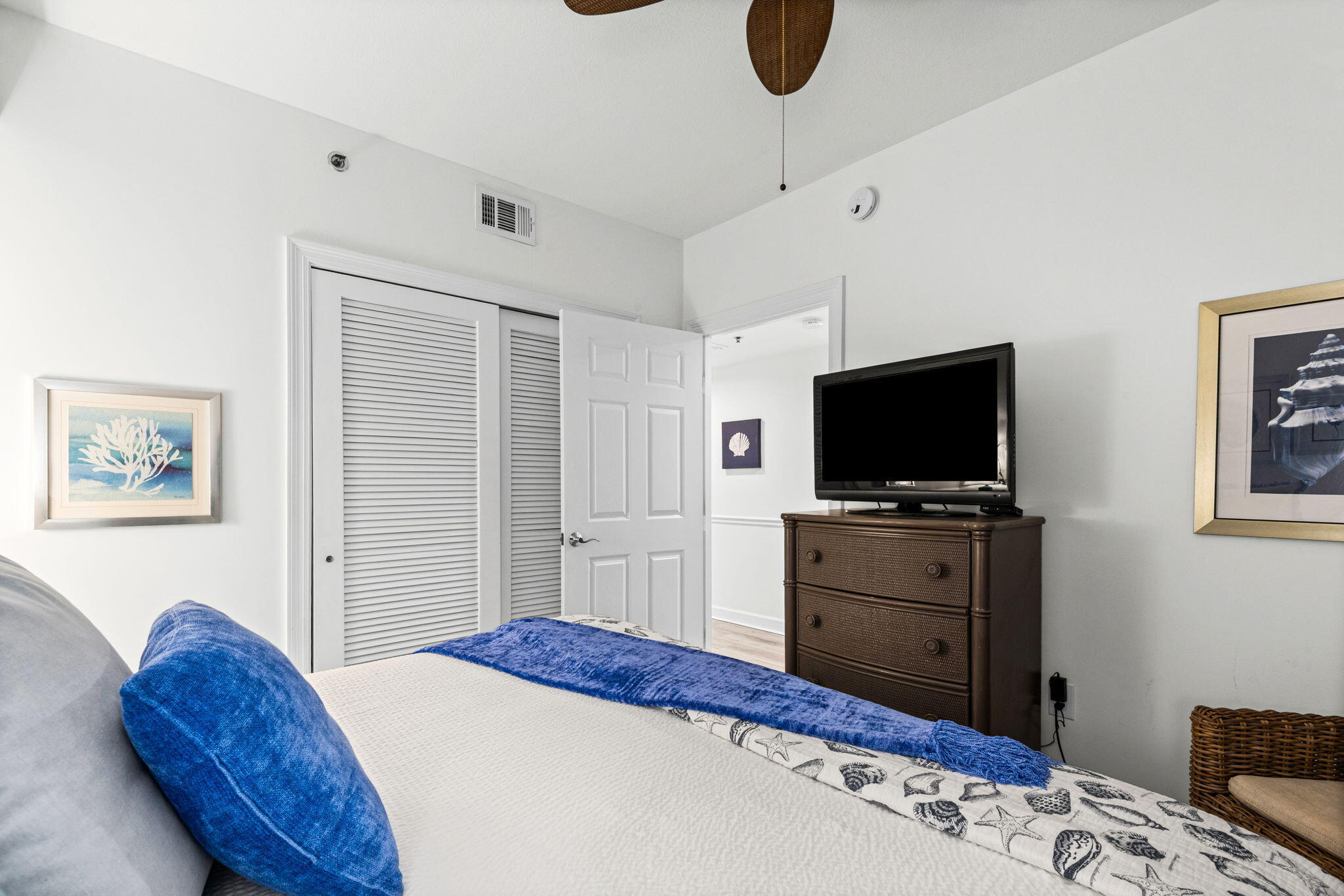 STERLING SHORES - Residential