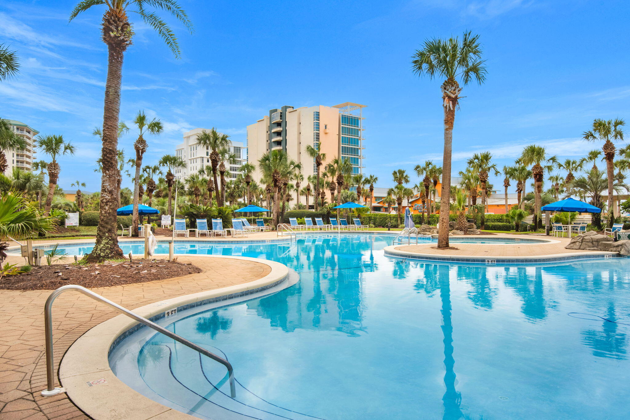 STERLING SHORES - Residential