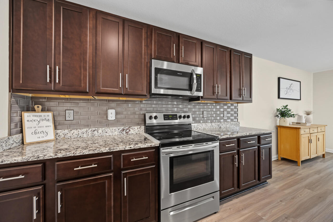 REDSTONE ESTATES - Residential