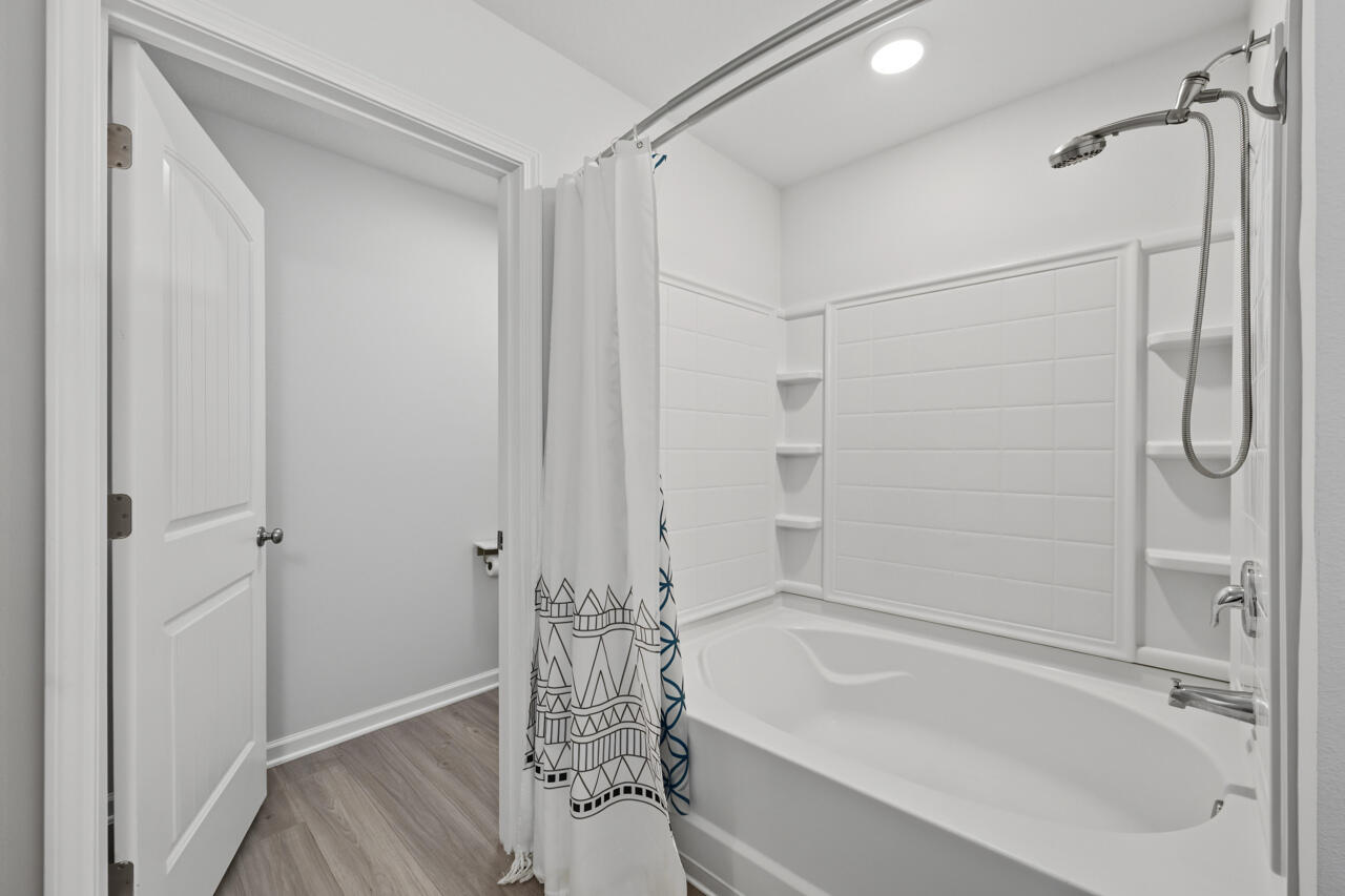 REDSTONE ESTATES - Residential