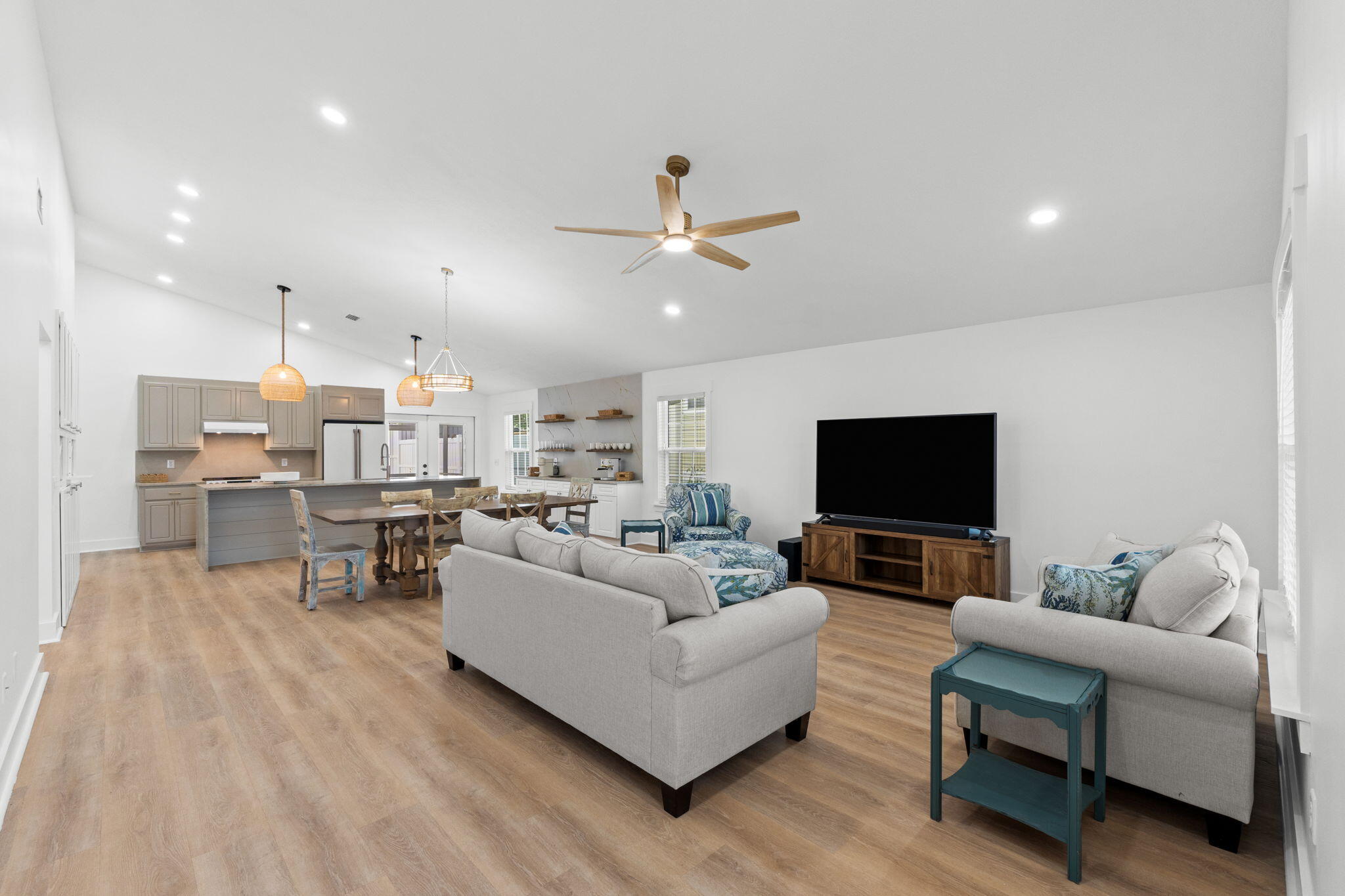 BEL AIR - Residential