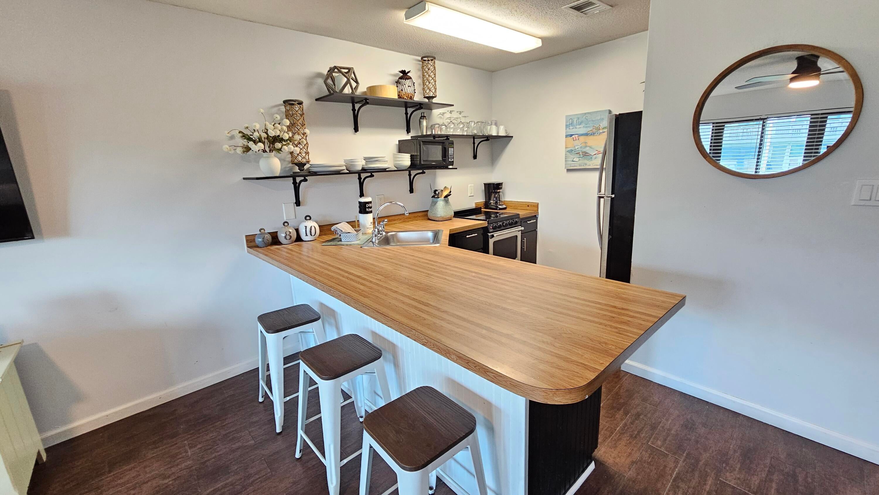 HIDDEN BEACH VILLAS CONDO - Residential
