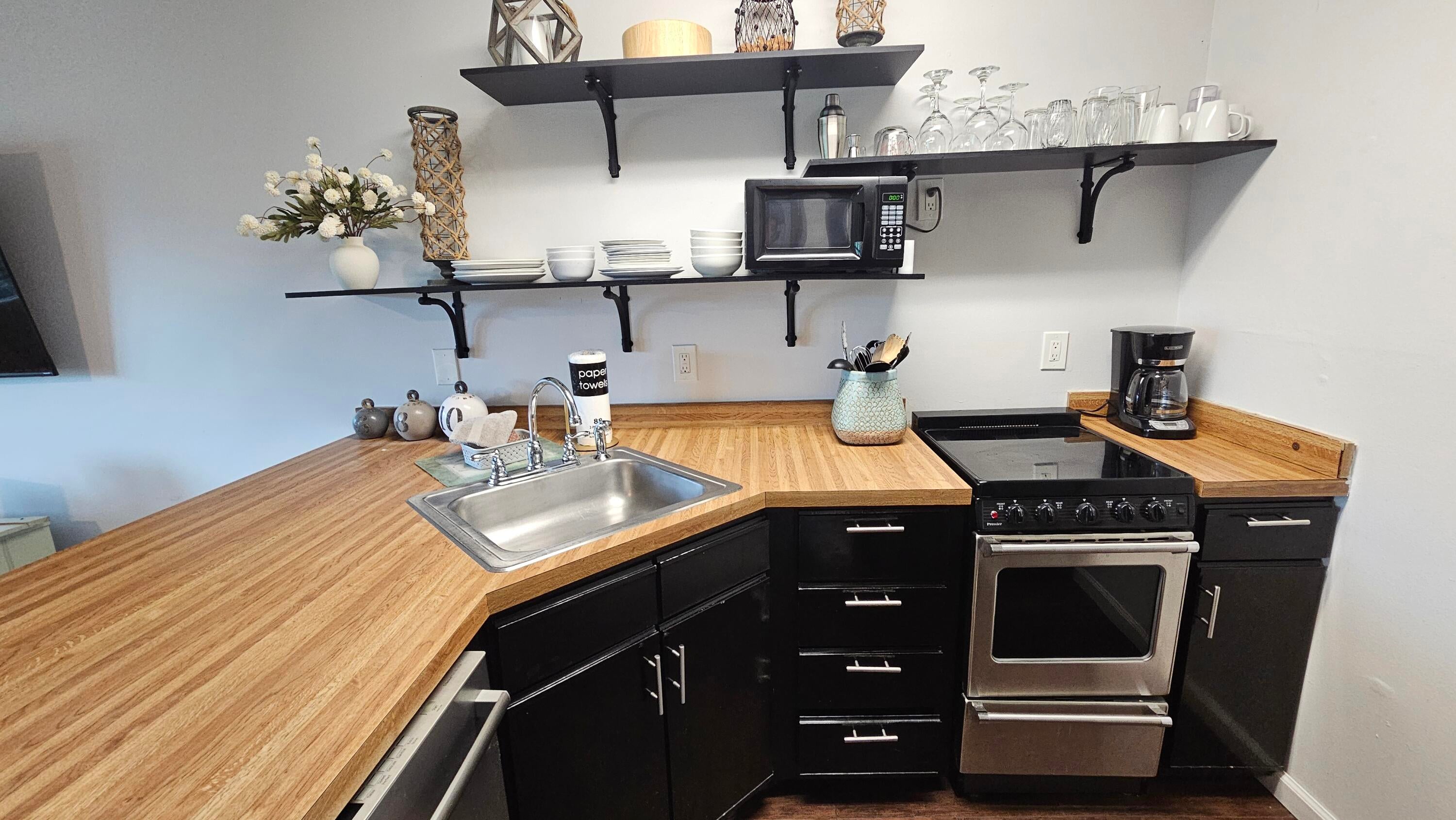 HIDDEN BEACH VILLAS CONDO - Residential