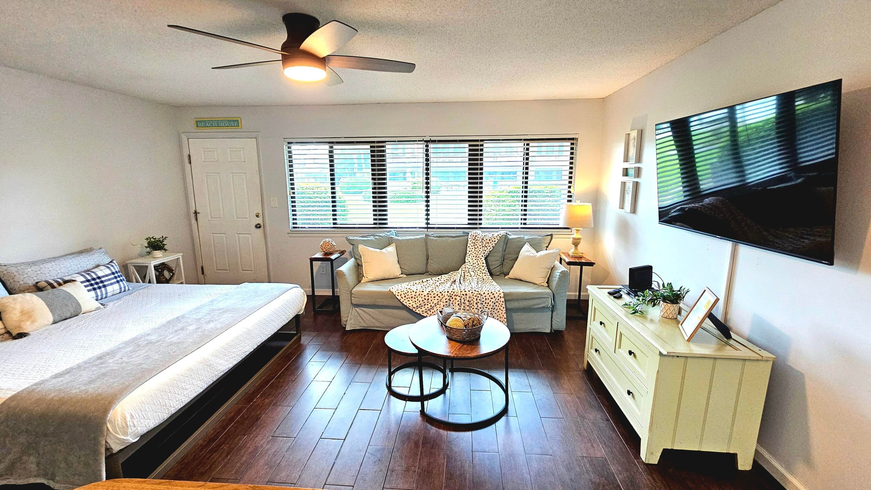 HIDDEN BEACH VILLAS CONDO - Residential