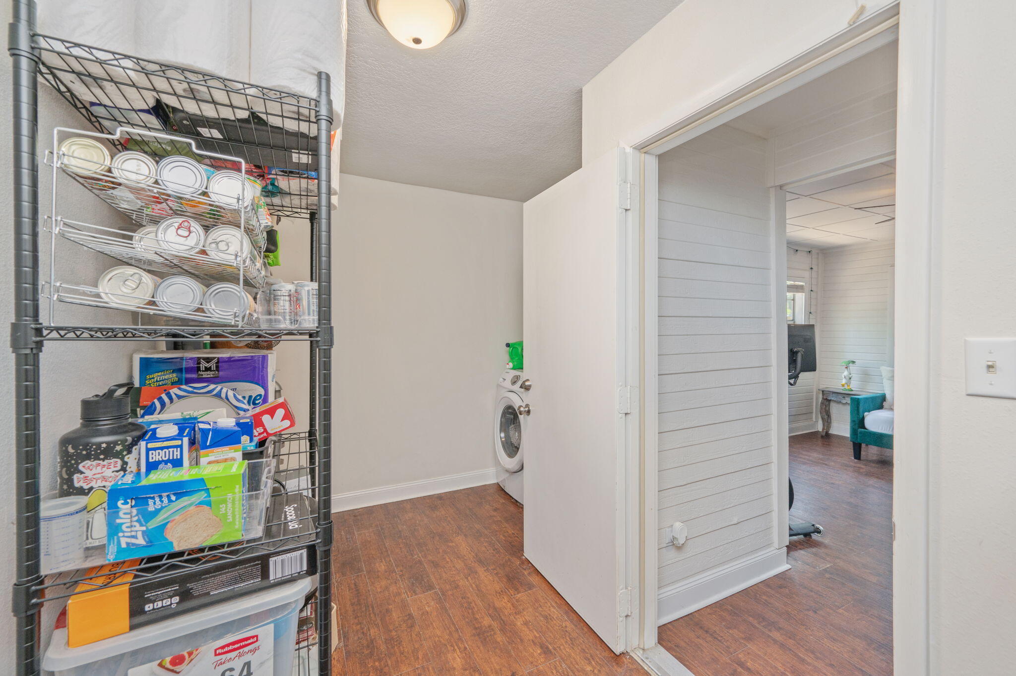 BAY BREEZE T/H - Residential