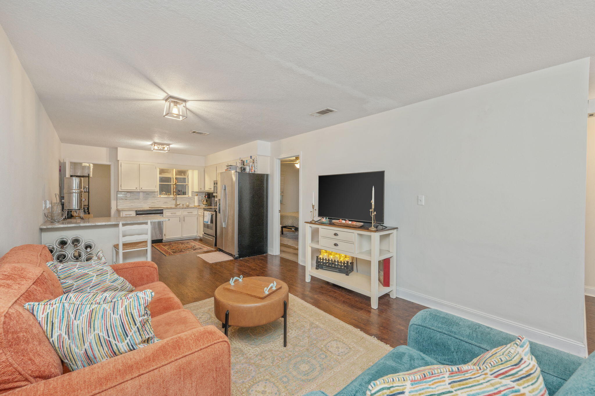 BAY BREEZE T/H - Residential