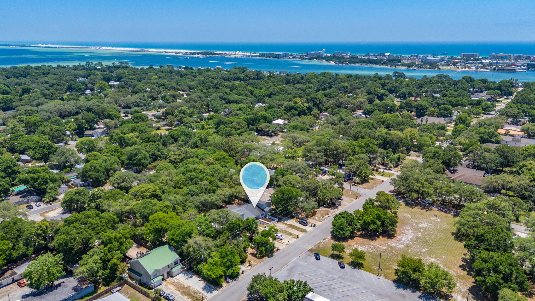 BAY BREEZE T/H - Residential