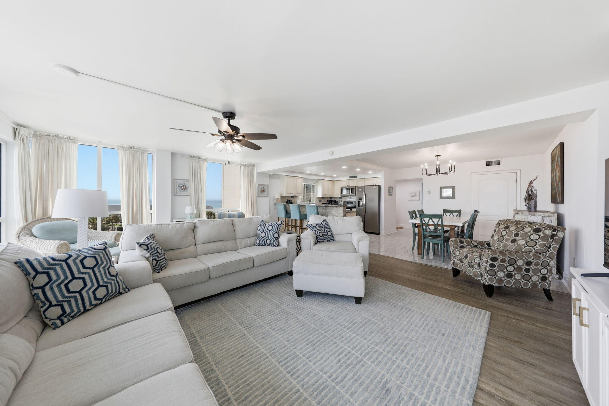 SHORELINE TOWERS 3 - Residential