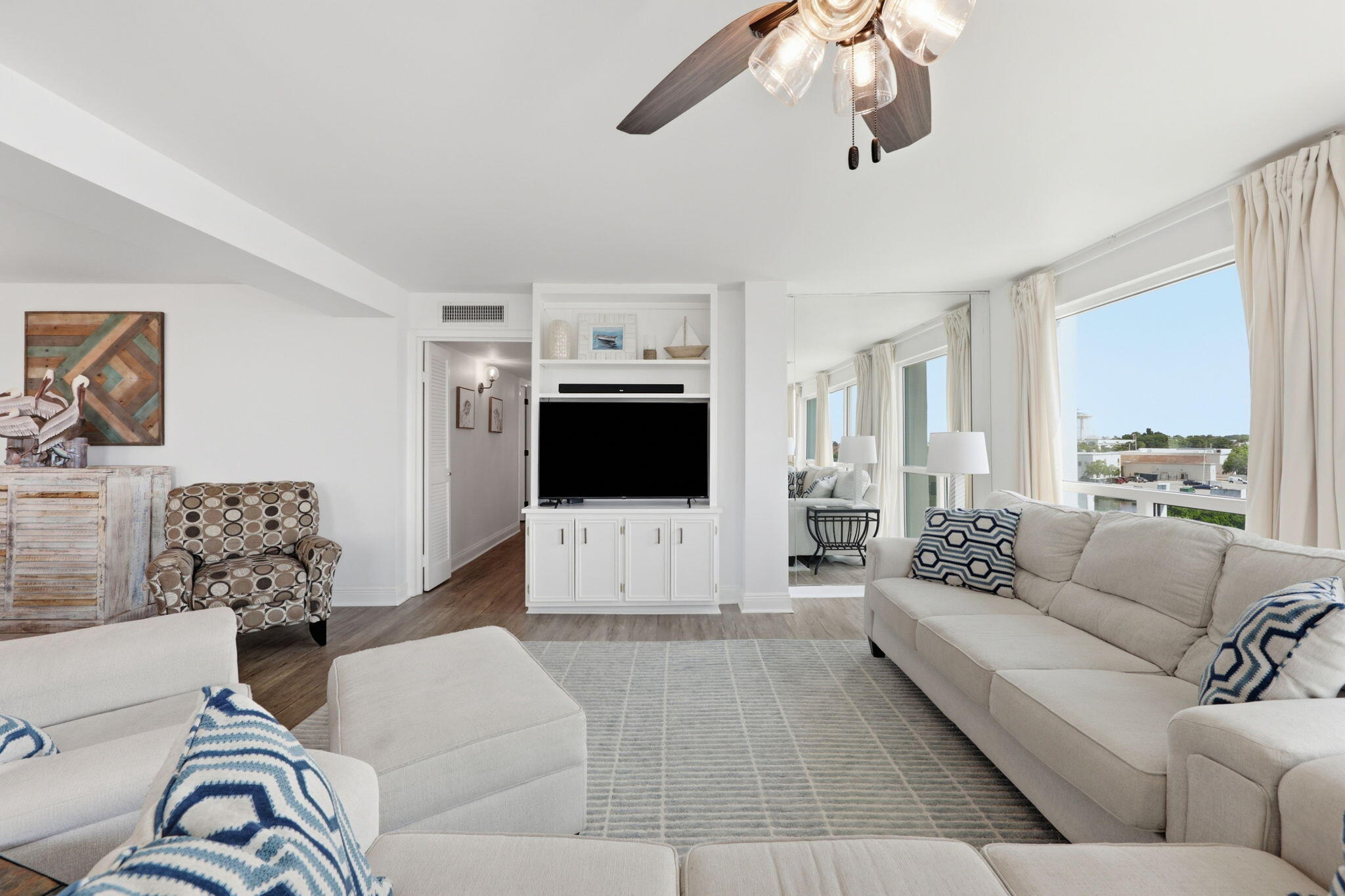 SHORELINE TOWERS 3 - Residential
