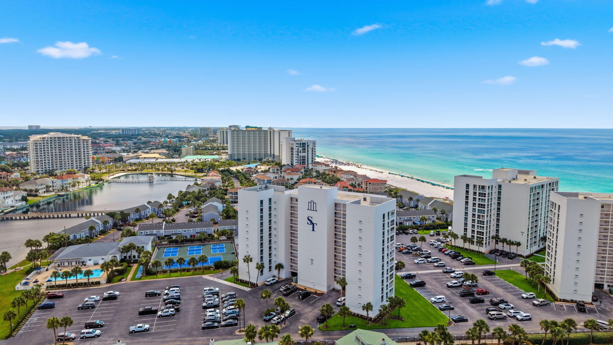 SHORELINE TOWERS 3 - Residential