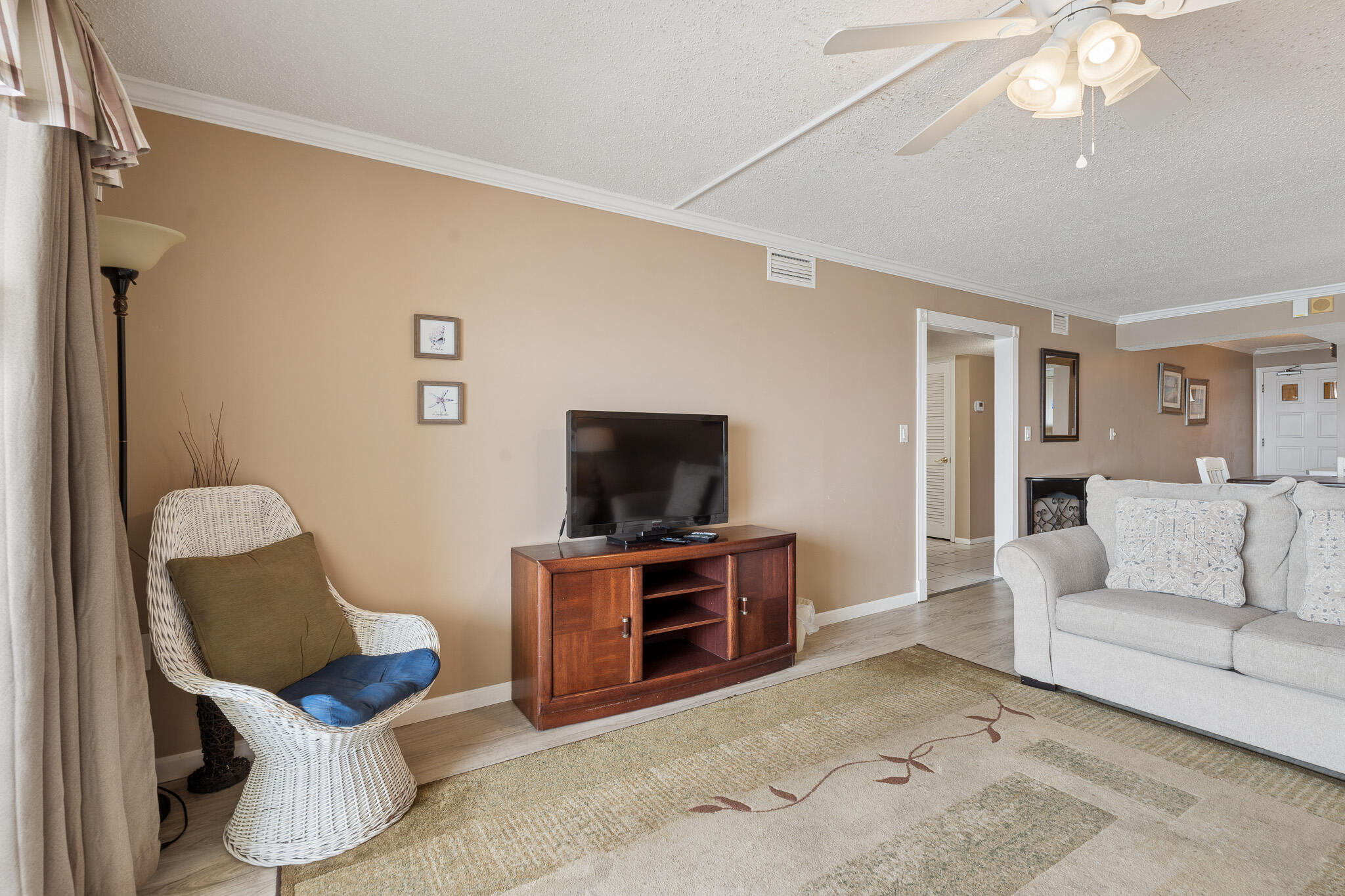 REGENCY TOWERS CONDO - Residential