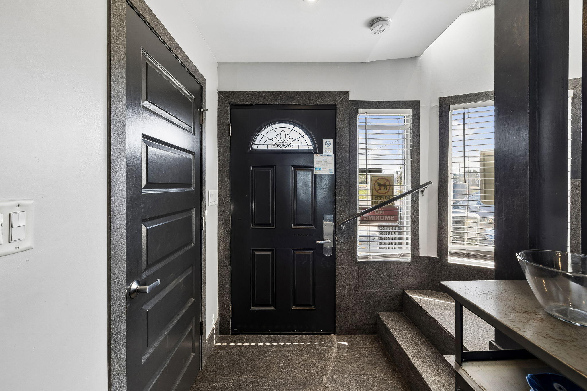 BLUE SURF T/H - Residential