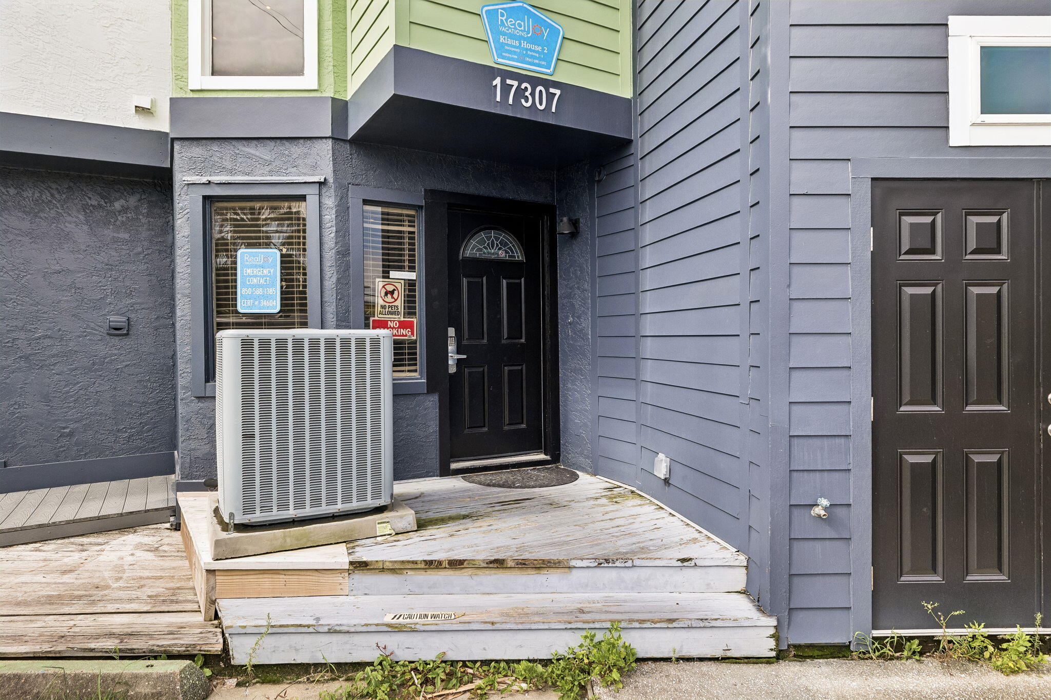 BLUE SURF T/H - Residential