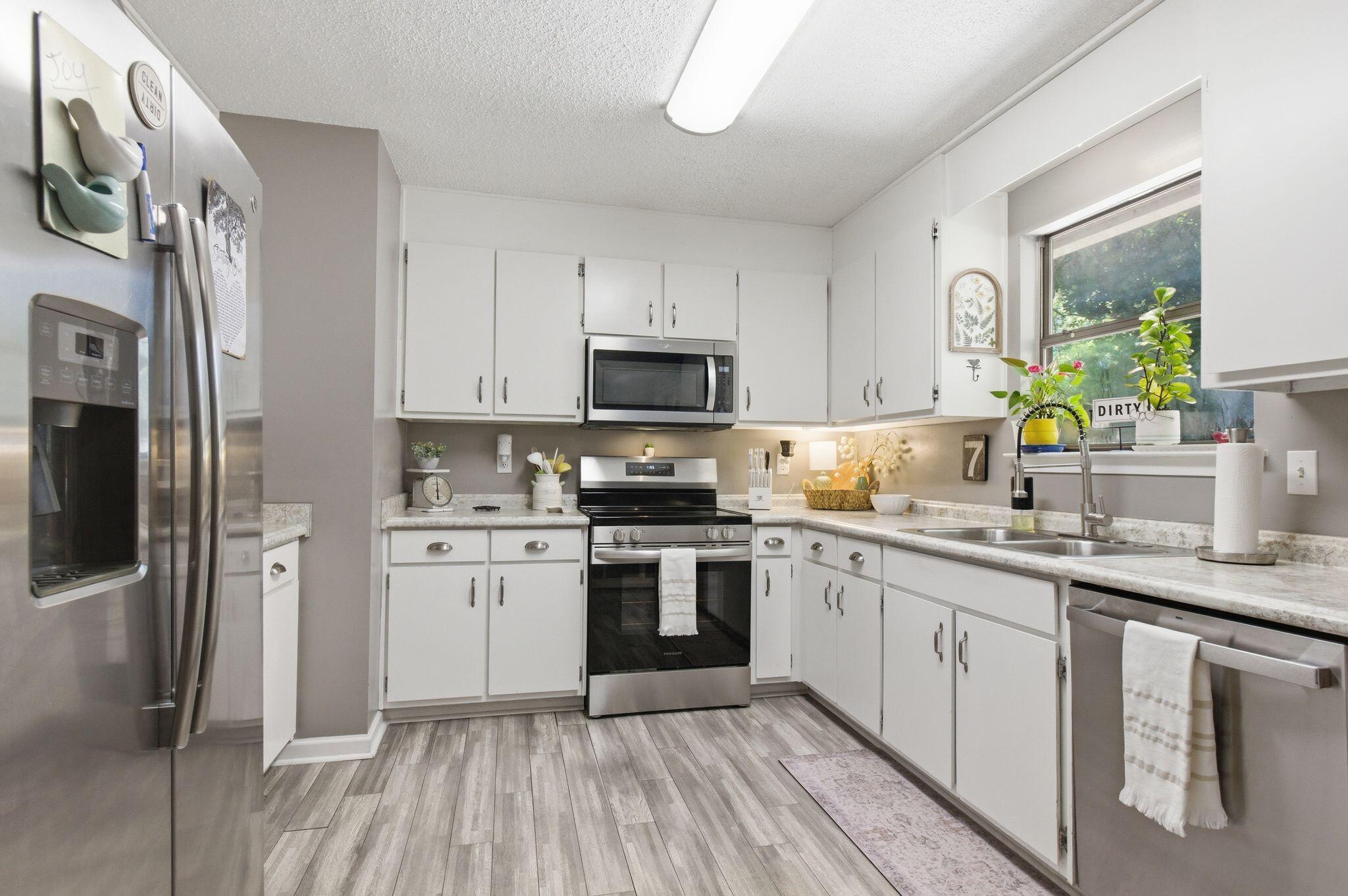 NAVARRE S/D 2ND ADDN - Residential