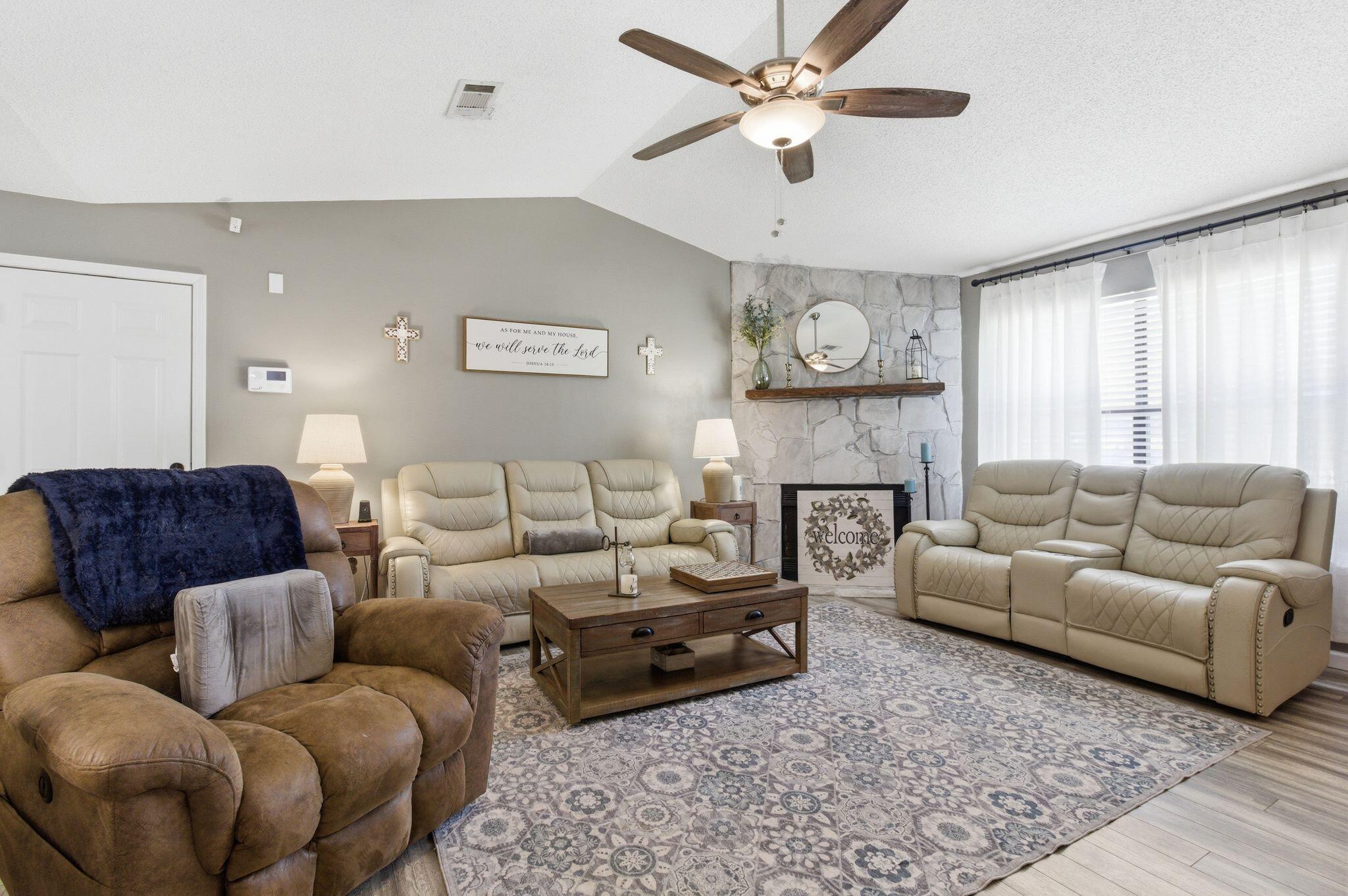 NAVARRE S/D 2ND ADDN - Residential