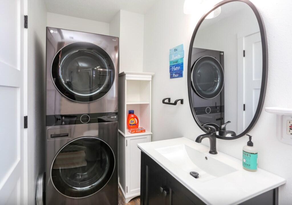 Money Bayou - Residential