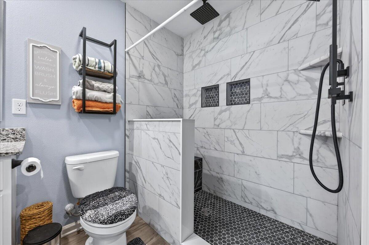 CAT ISLAND ESTATES - Residential