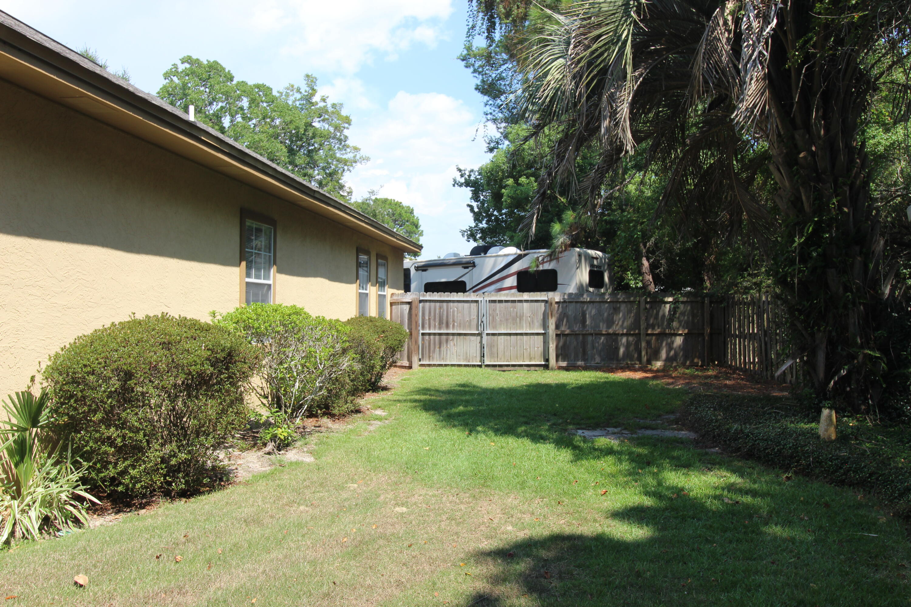RAINTREE ESTATES #2 - Residential