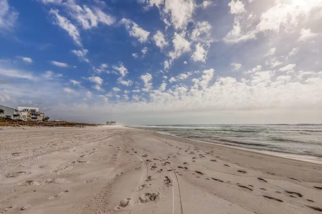 VILLAGE OF SOUTH WALTON BEACH THE - Residential