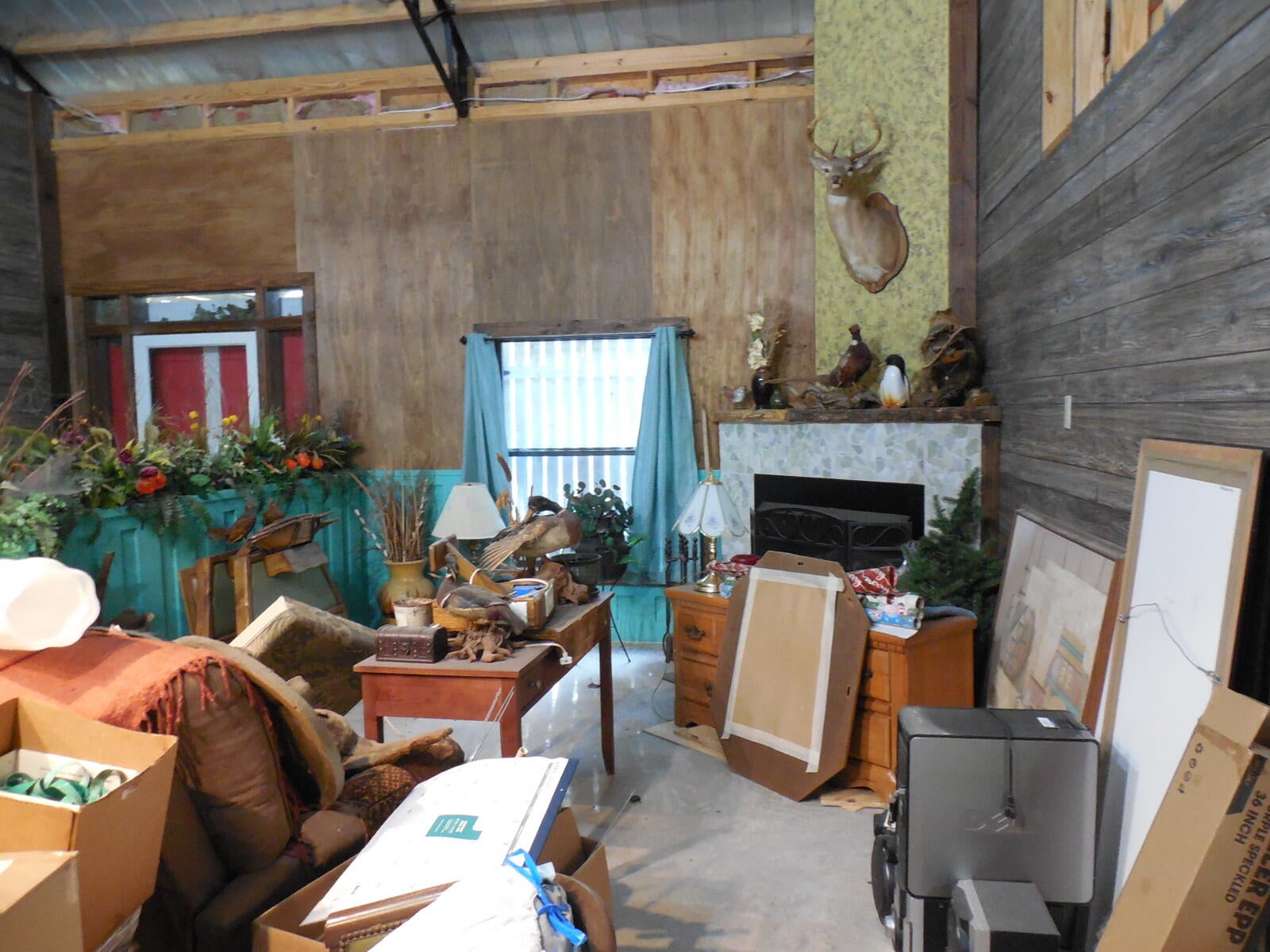 NO RECORDED SUBDIVISION - Residential