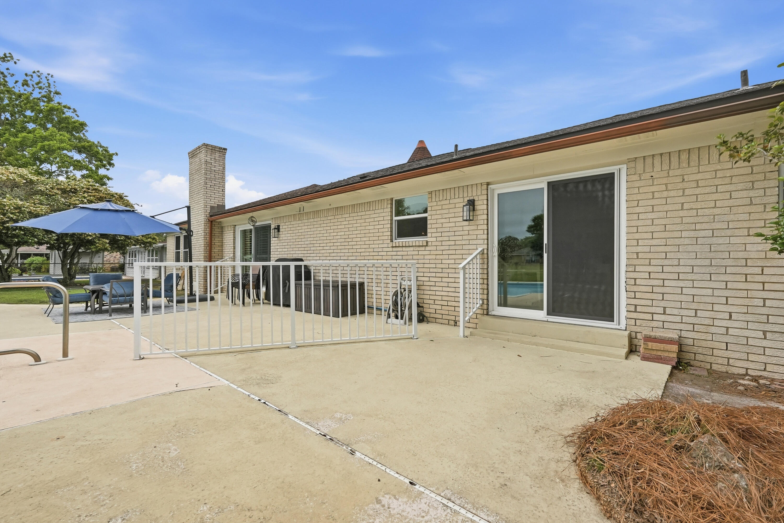 LAKE LORRAINE ESTATES - Residential