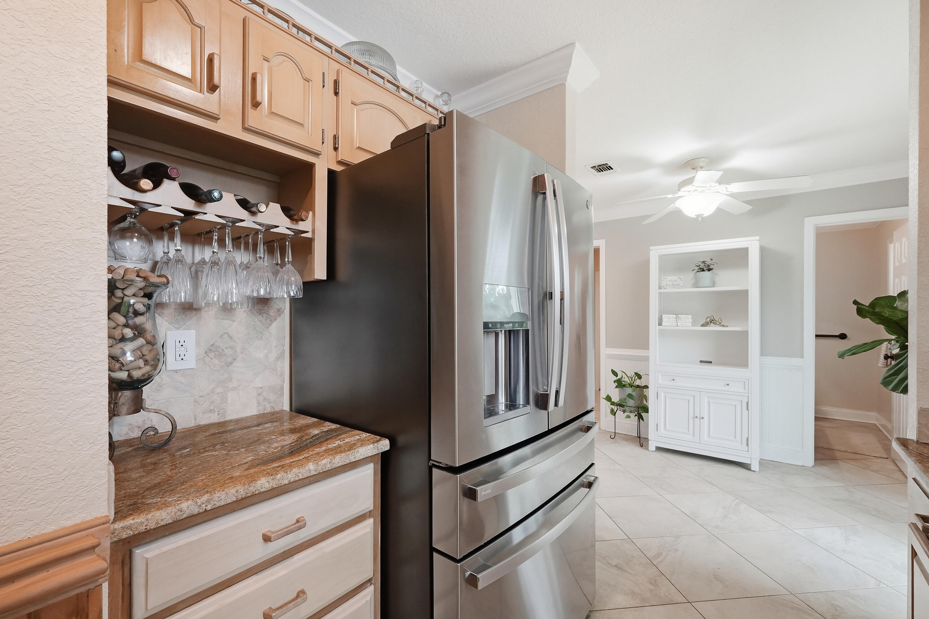 LAKE LORRAINE ESTATES - Residential