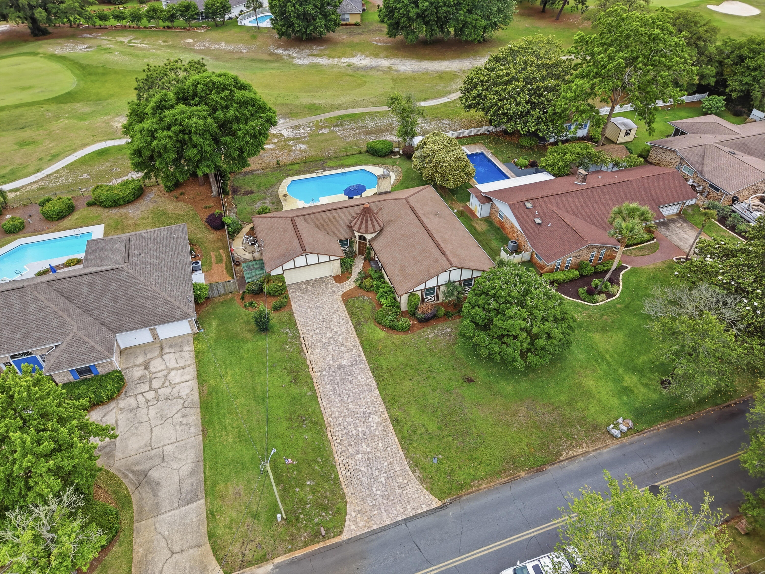 LAKE LORRAINE ESTATES - Residential