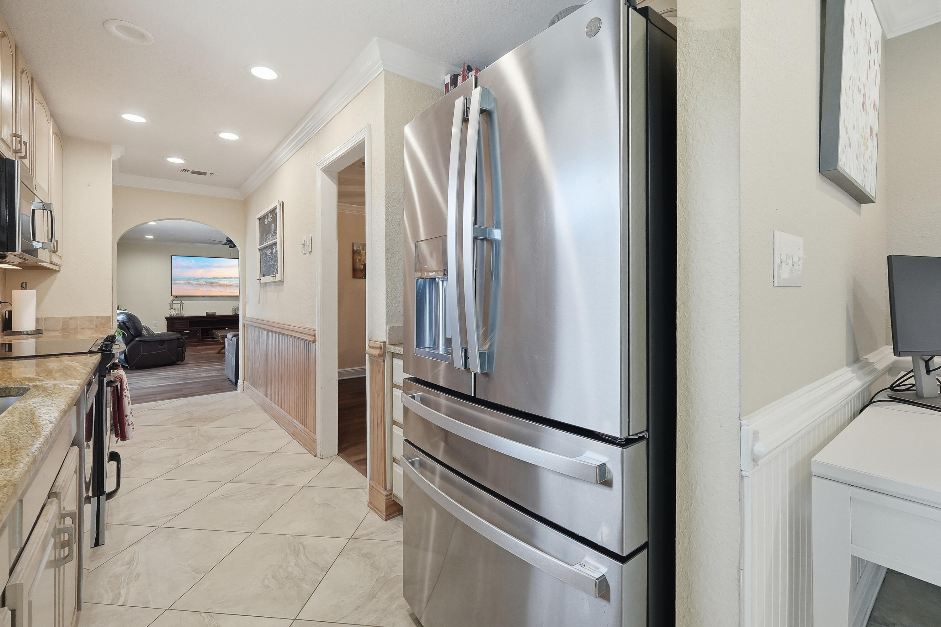 LAKE LORRAINE ESTATES - Residential