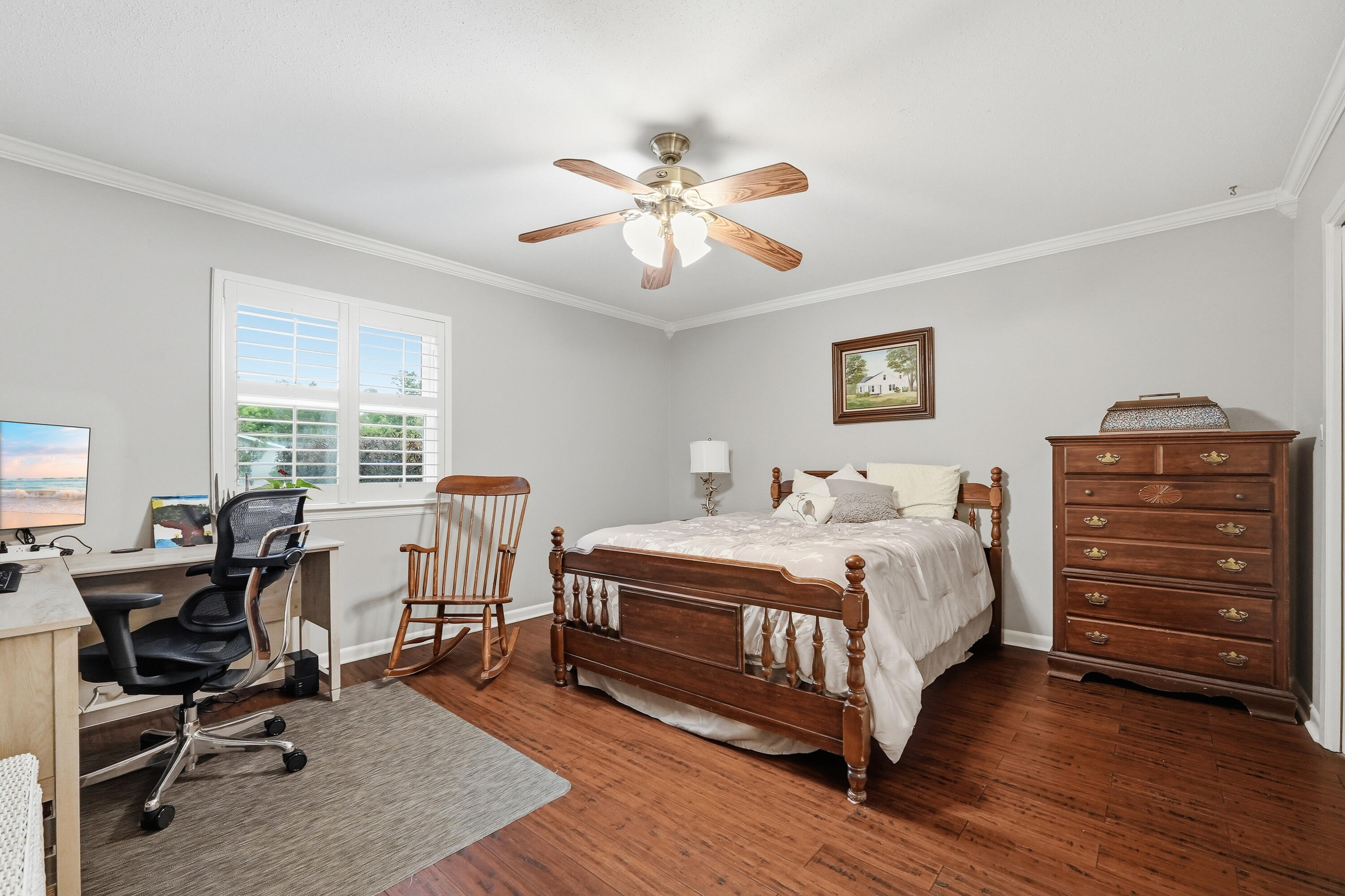 LAKE LORRAINE ESTATES - Residential