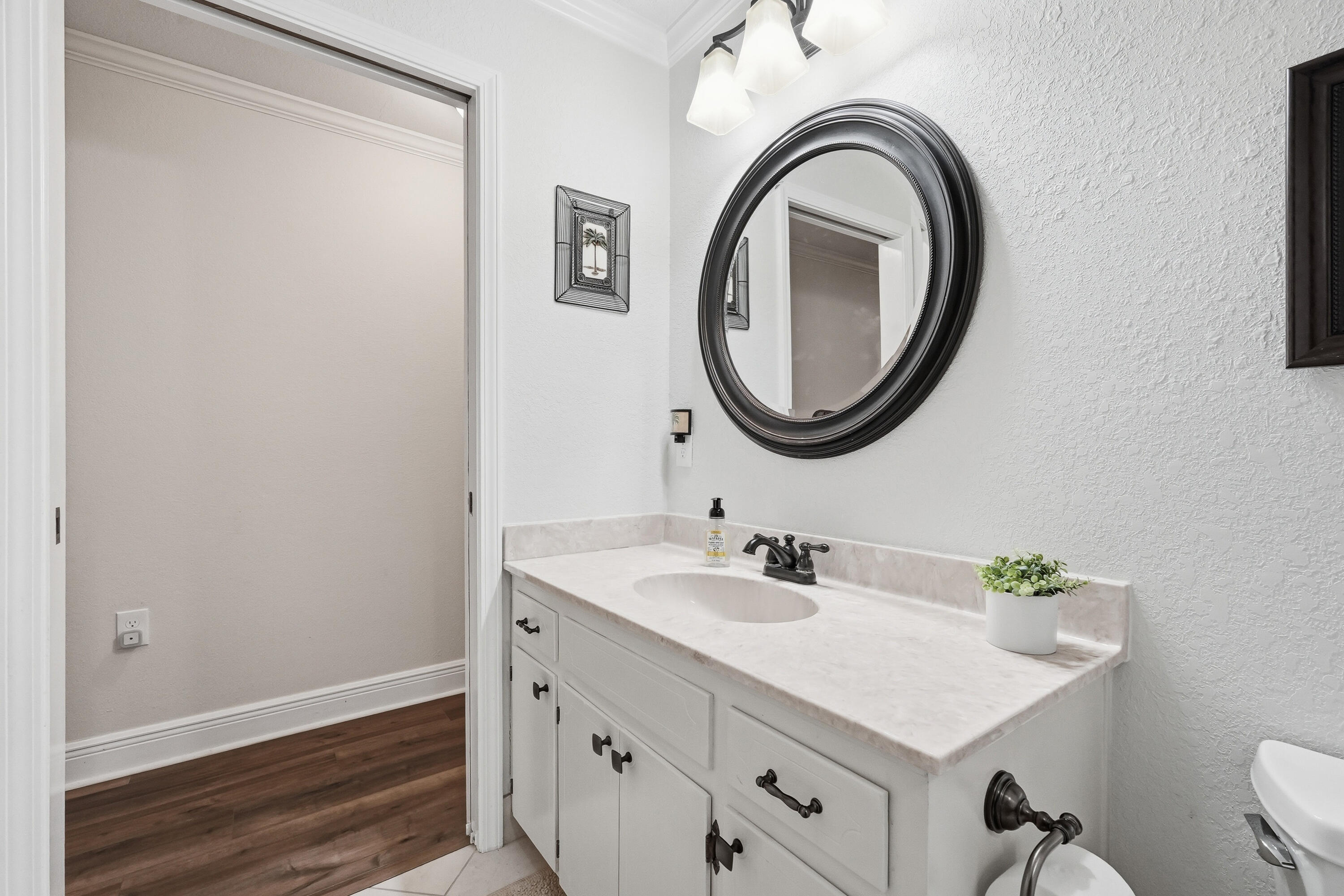 LAKE LORRAINE ESTATES - Residential
