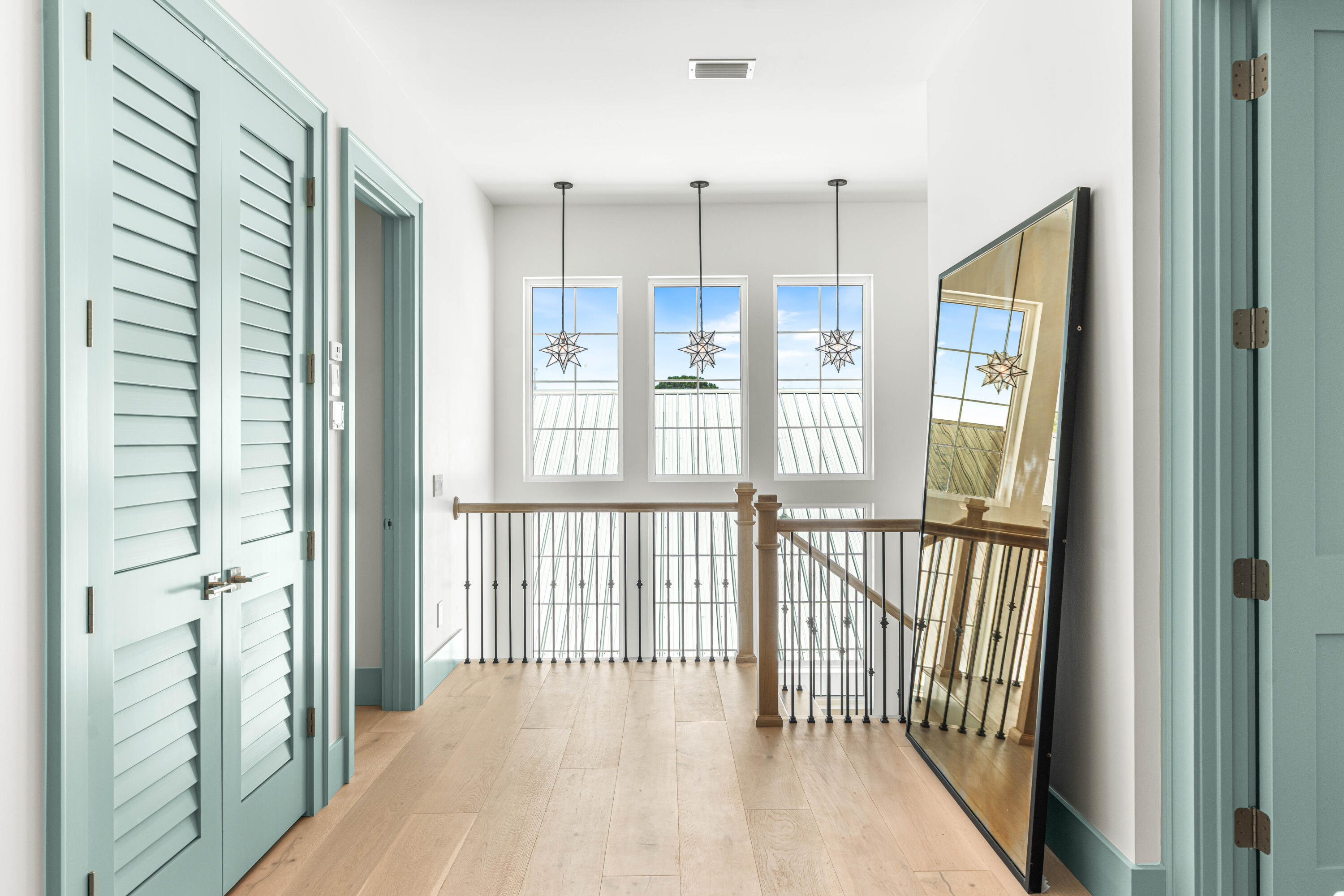 RIVIERA BEACH - Residential