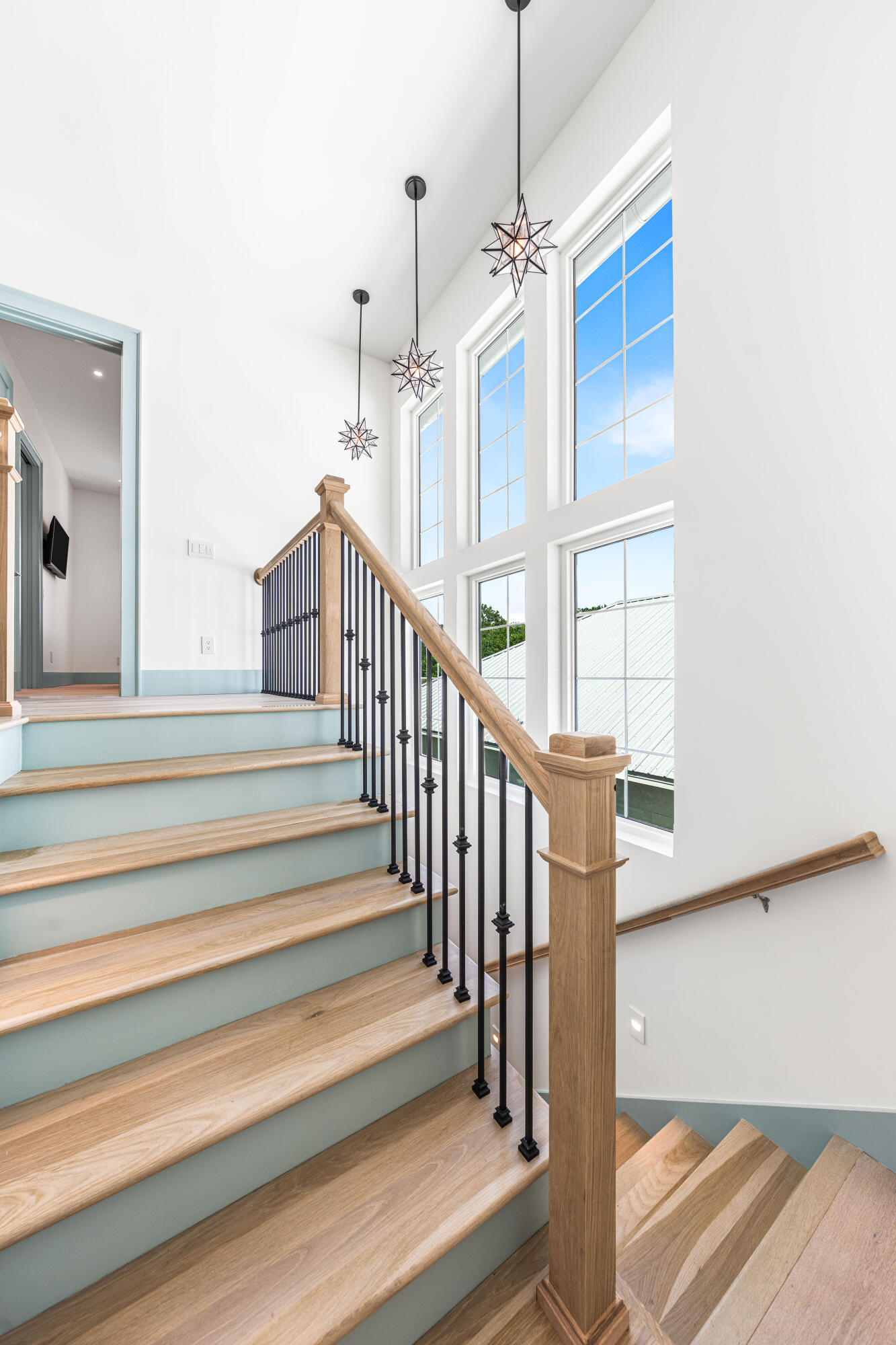 RIVIERA BEACH - Residential