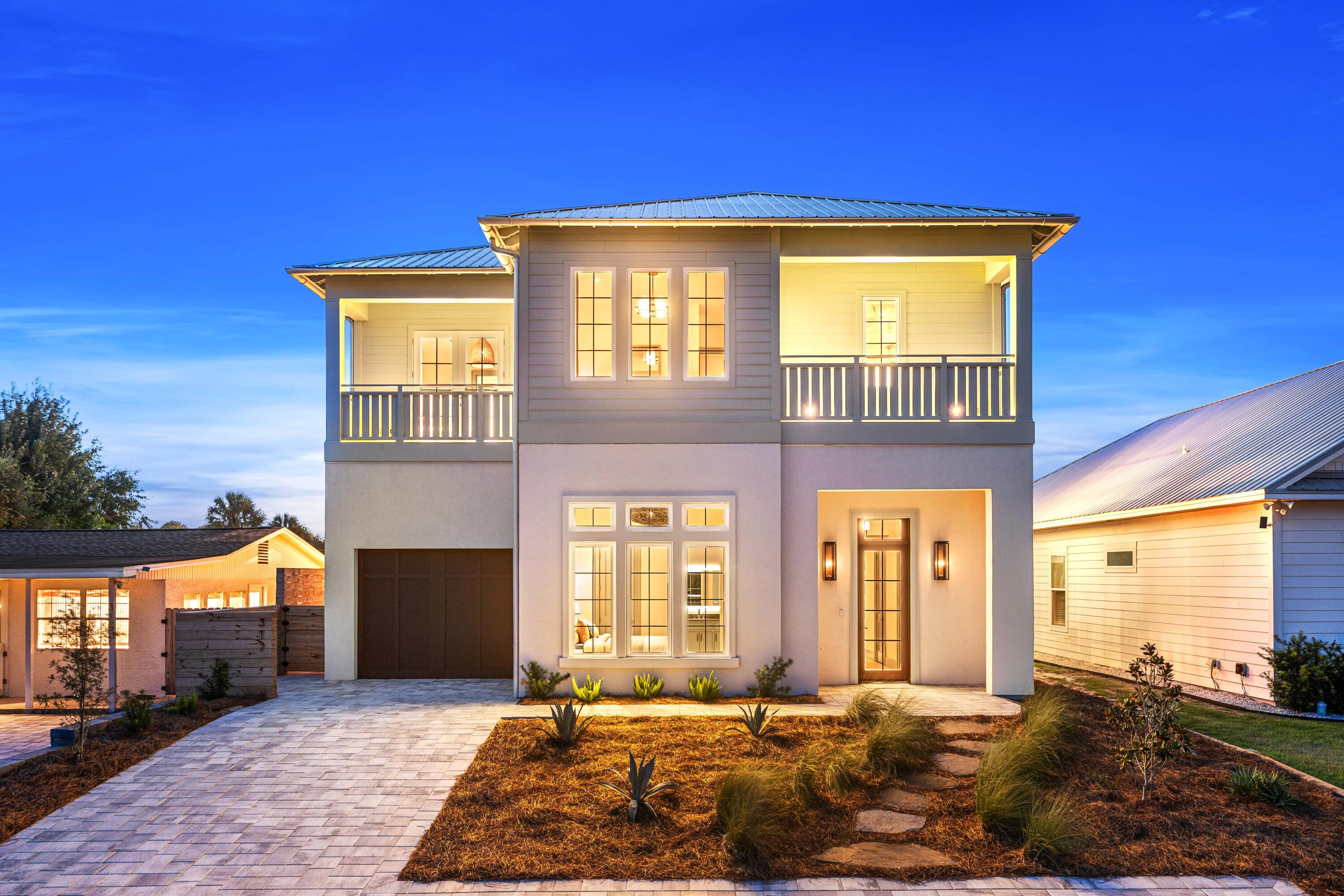 RIVIERA BEACH - Residential