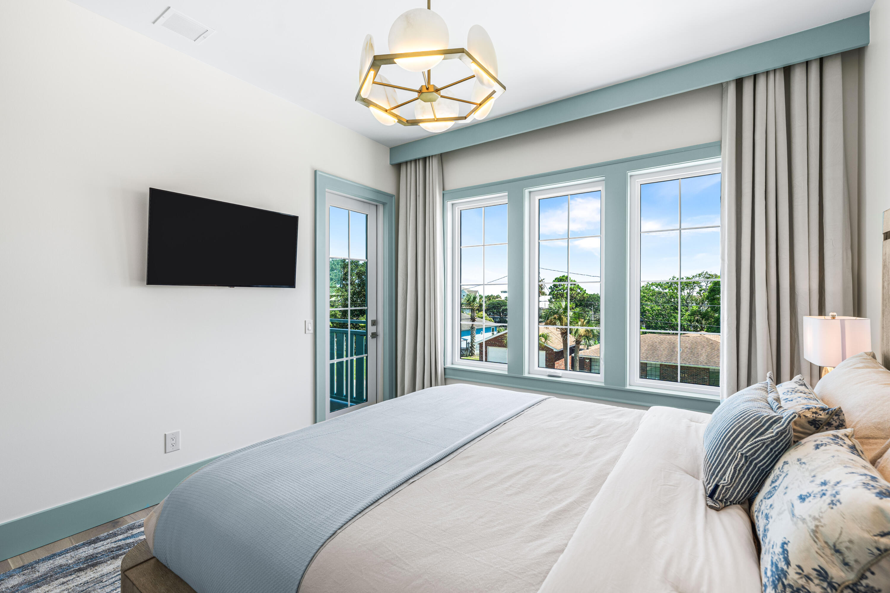 RIVIERA BEACH - Residential