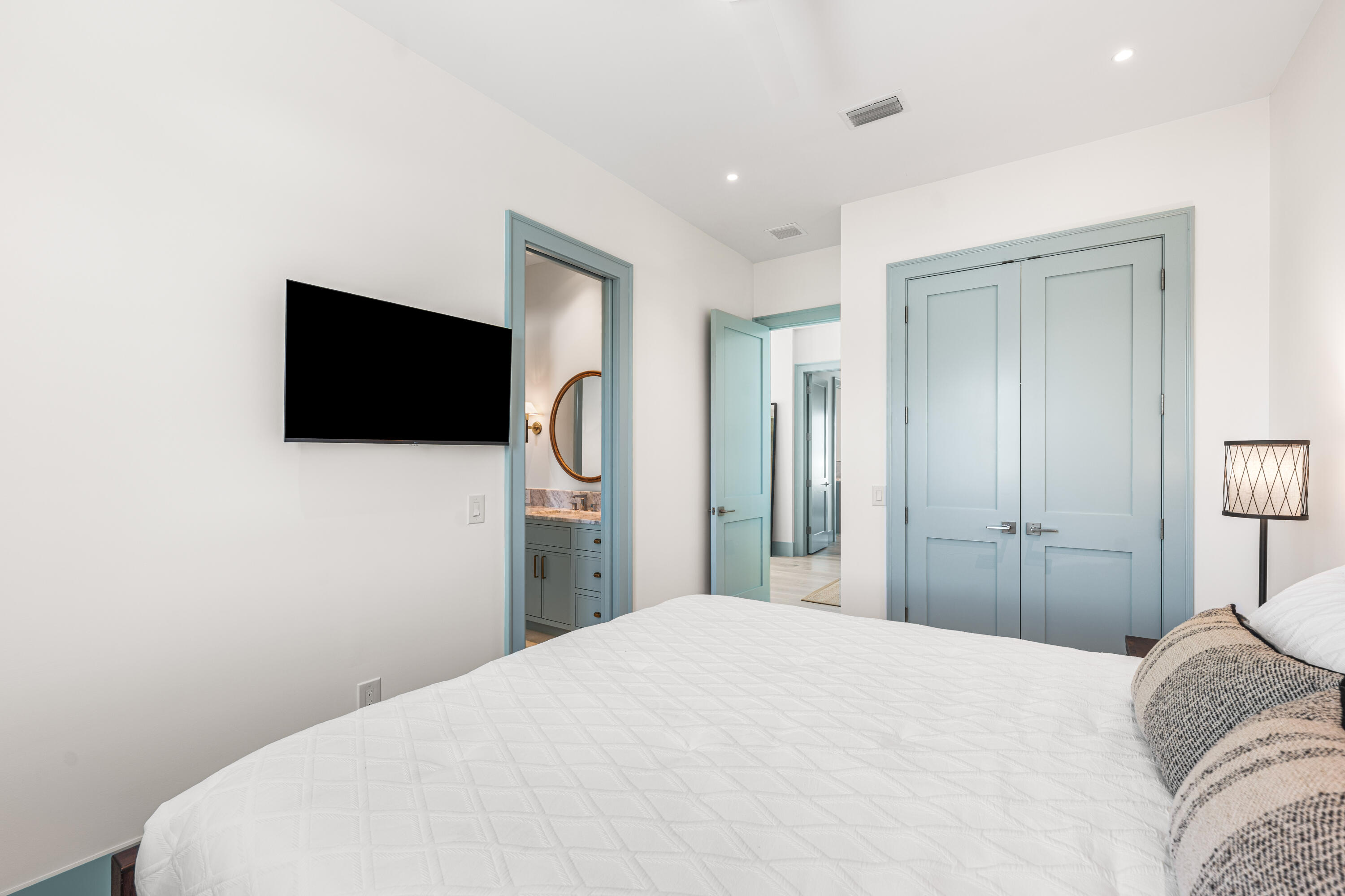 RIVIERA BEACH - Residential