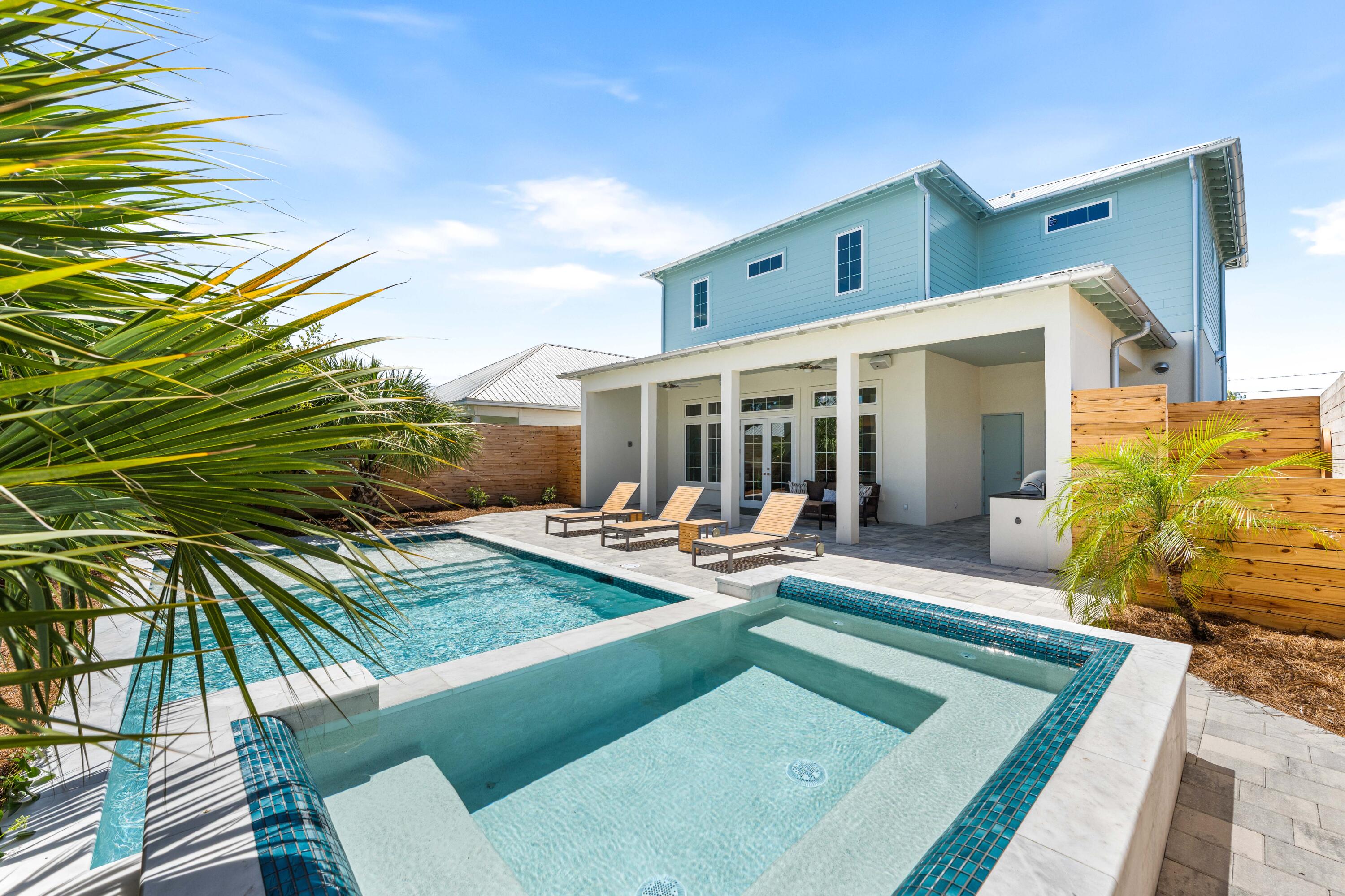 RIVIERA BEACH - Residential