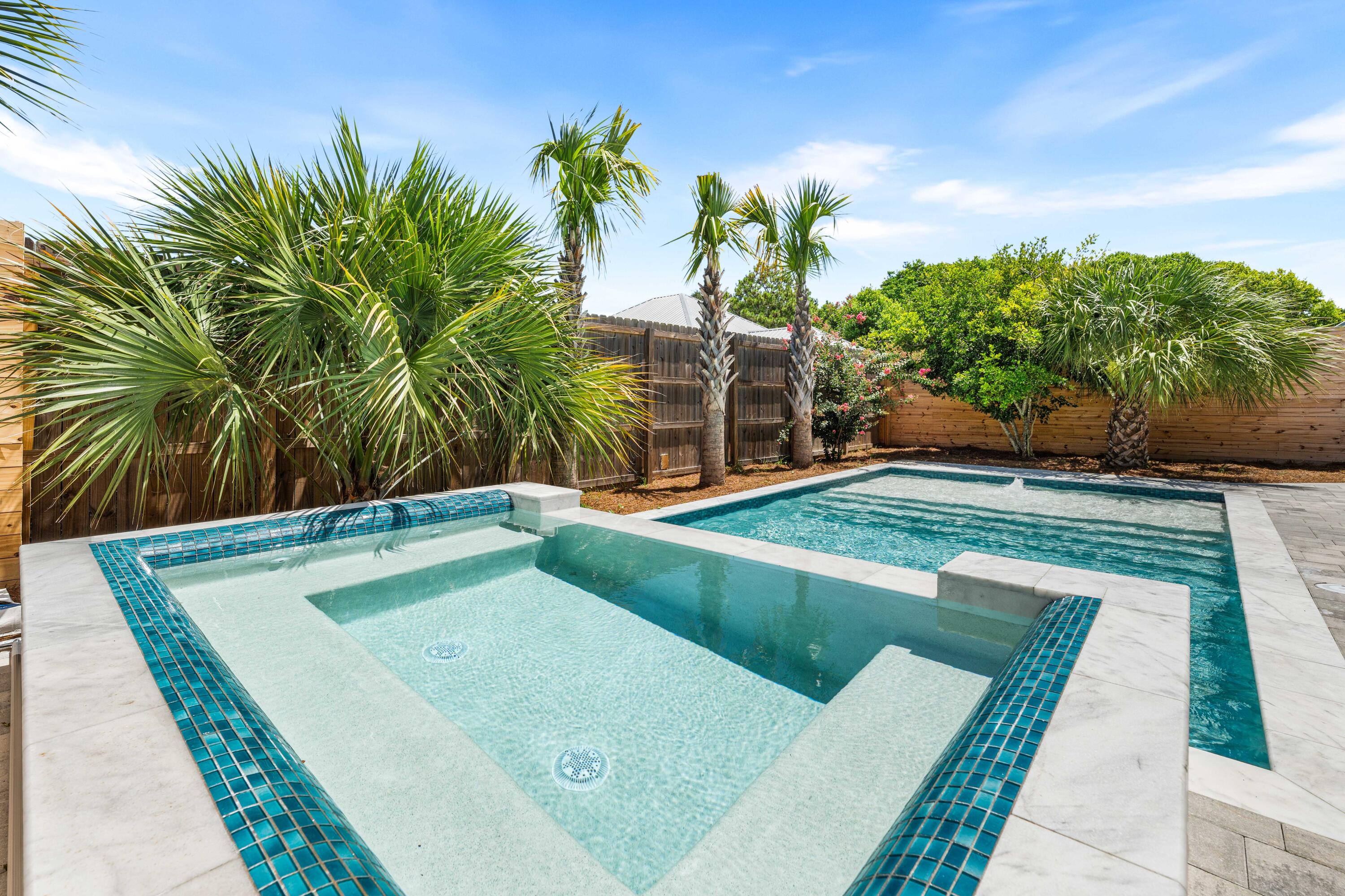 RIVIERA BEACH - Residential