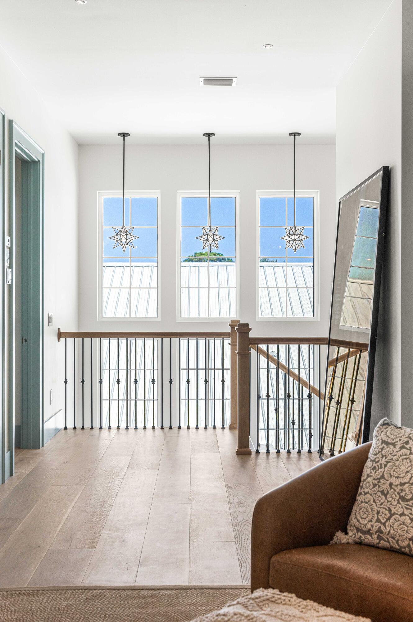 RIVIERA BEACH - Residential
