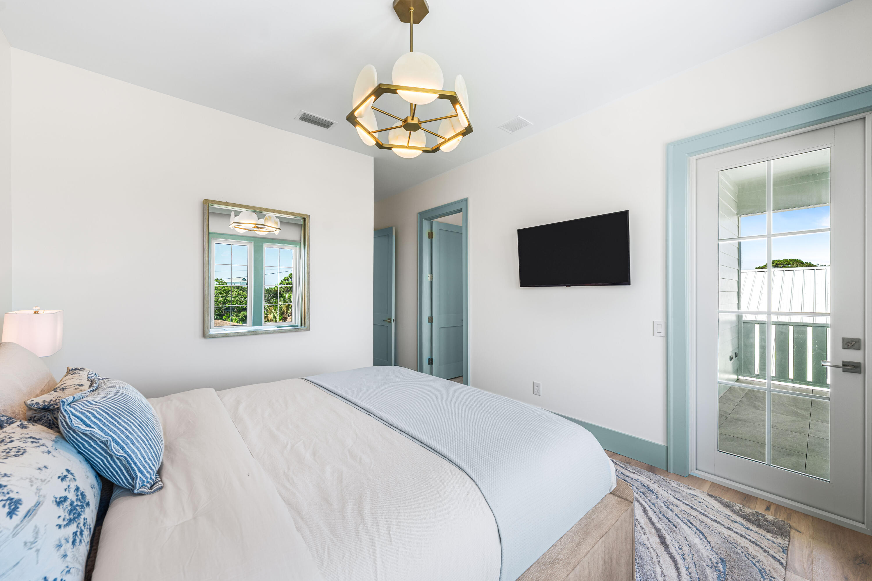 RIVIERA BEACH - Residential